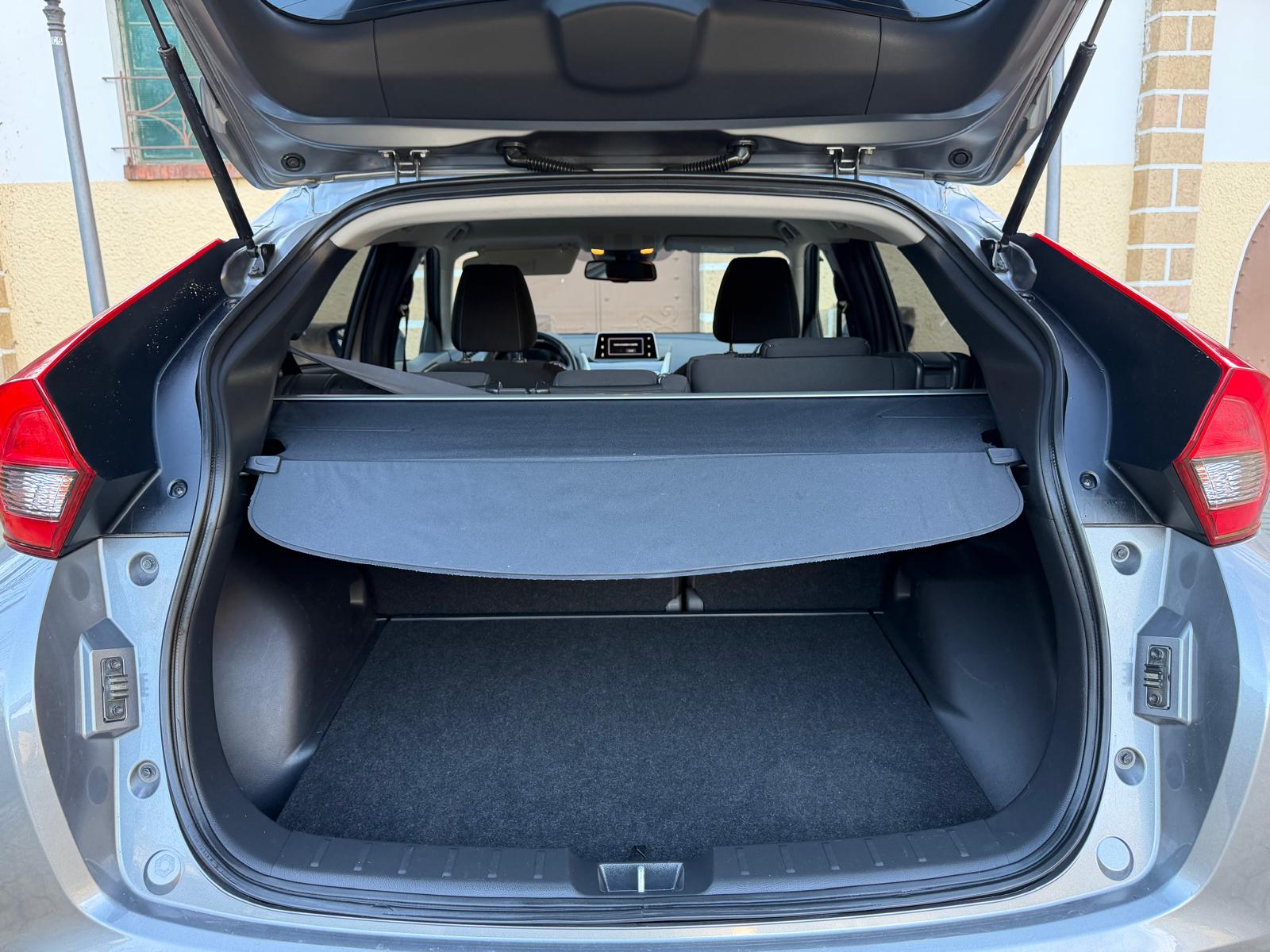 WhatsApp Image 2026-02-25 at 16.35.53LI